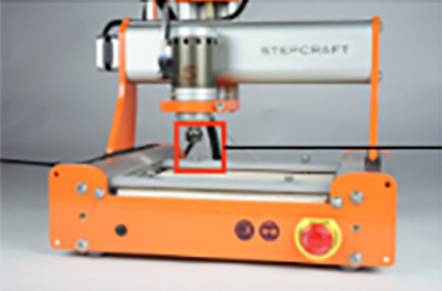 Mobile CNC Multi-Tool Portalfräse mit Roboter Zuführsystem